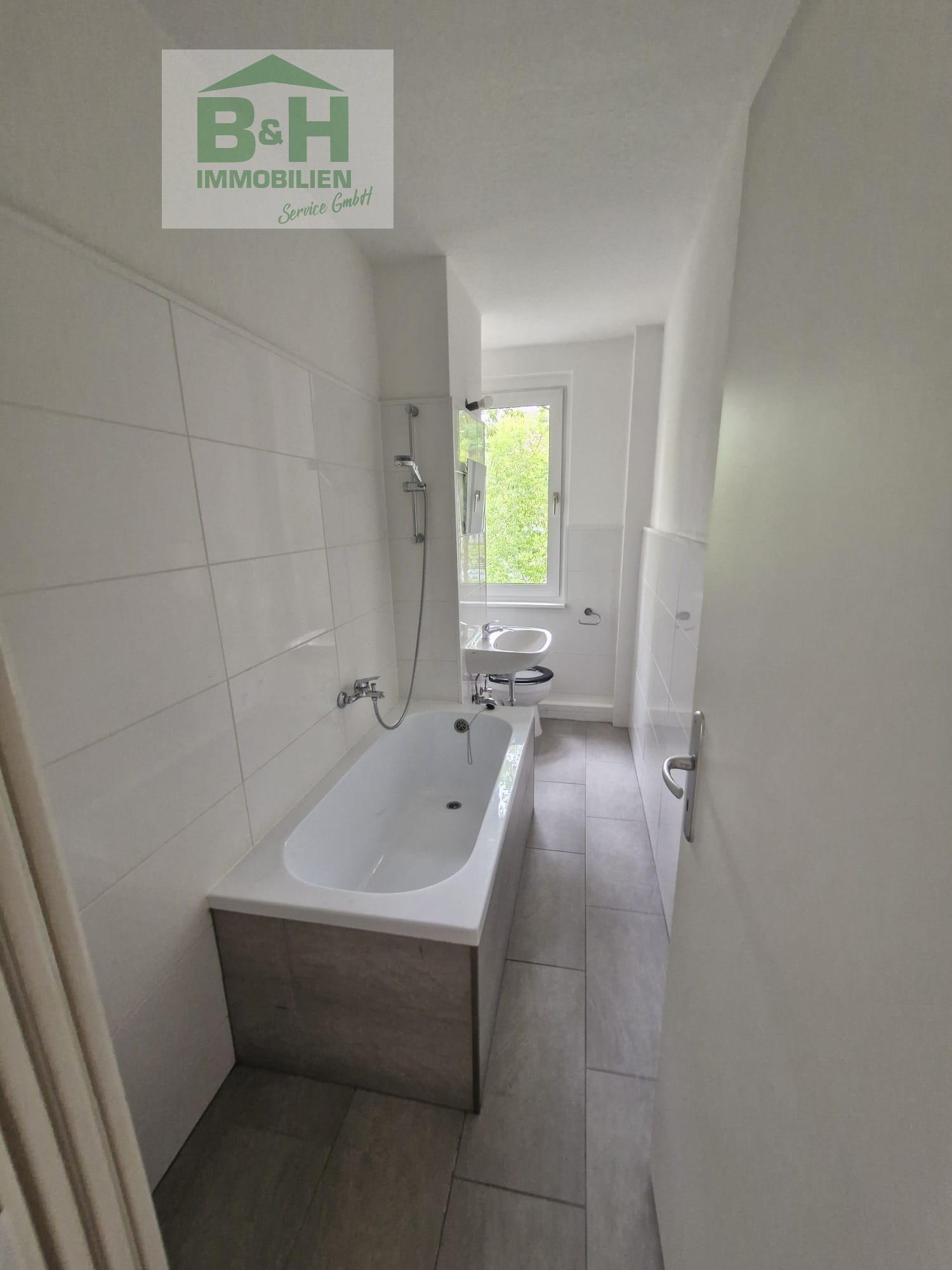 Hübsche 3 Raum Wohnung mit Balkon und Einbauküche in Wolfen — Vorschaubild 10